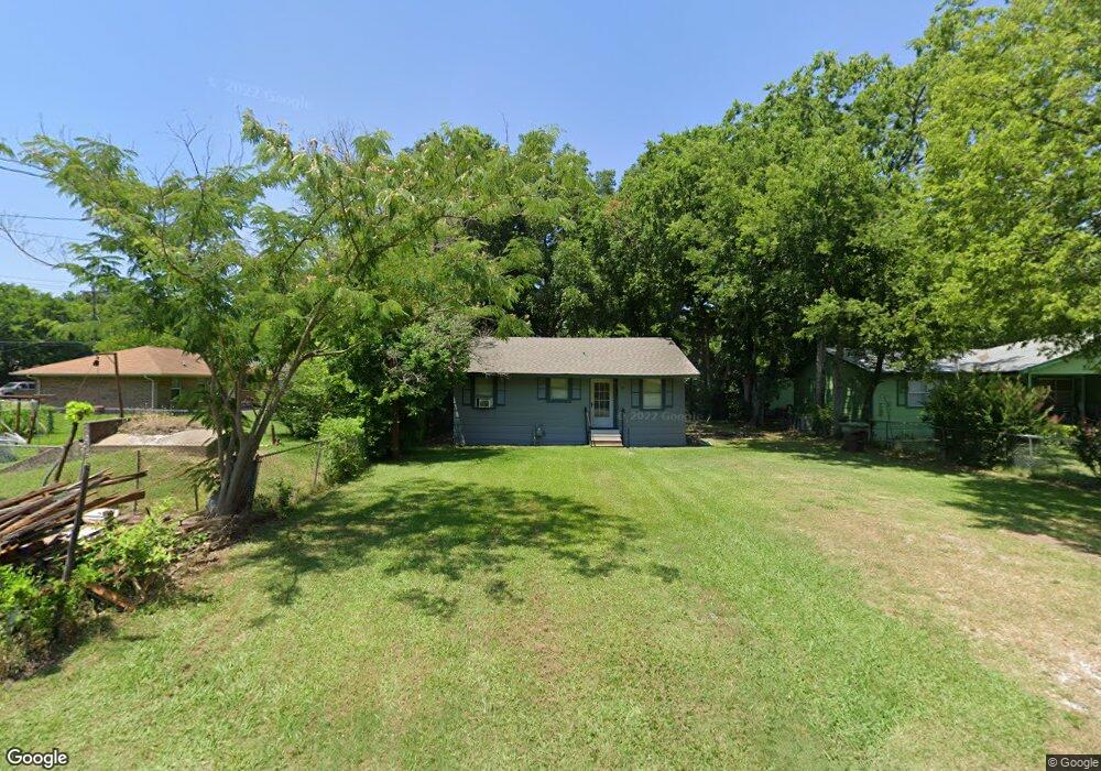 511 E 7th St, Bonham, TX 75418 - photo 1