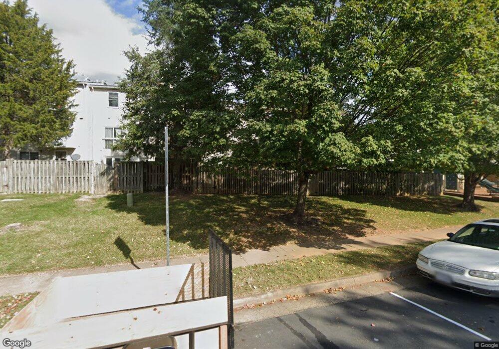 3049 Hickory Grove Ct, Fairfax, VA 22031 - photo 1