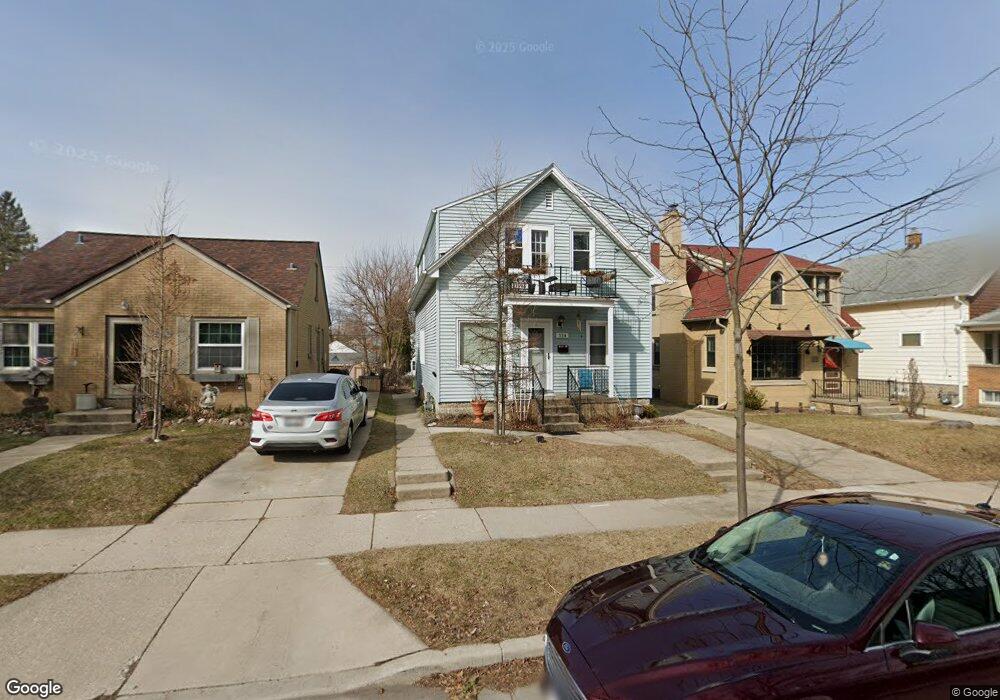 314 E Norwich St, Milwaukee, WI 53207 - photo 1