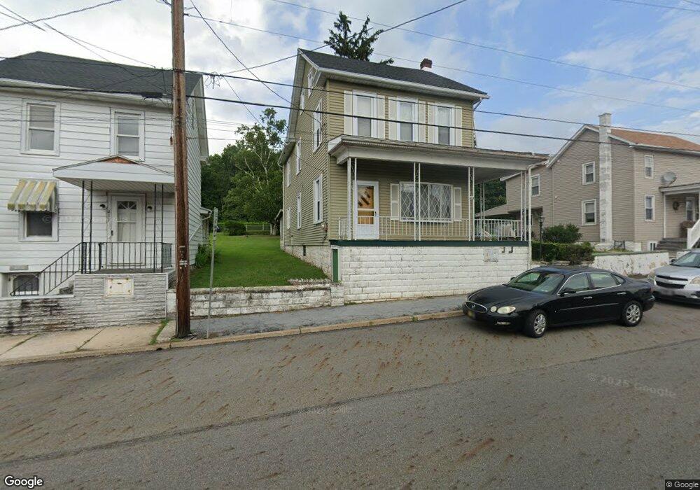 411 W Broad St, Williamstown, PA 17098 - photo 1