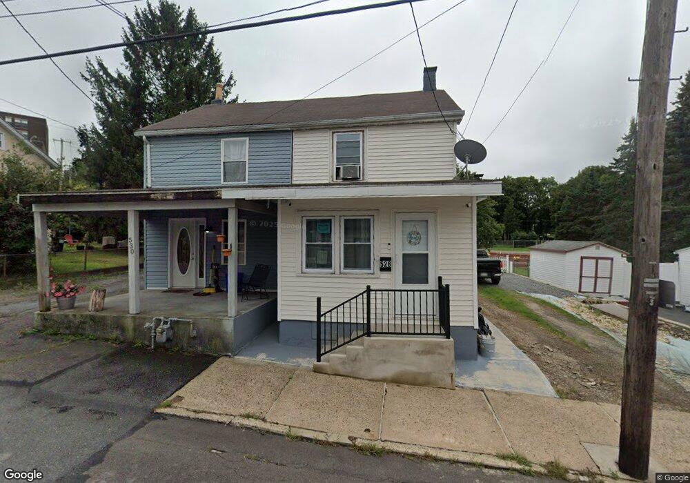 528 E Cranberry Ave, Hazleton, PA 18201 - photo 1