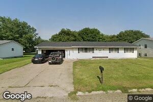 142 Maple Dr, Mediapolis, IA 52637