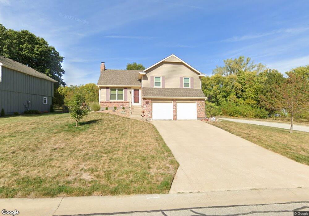 10122 W 48th St, Shawnee, KS 66203 - photo 1