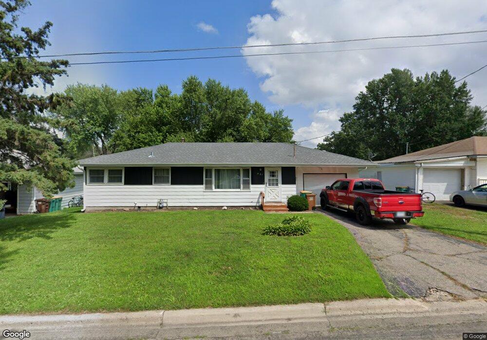 931 S 3rd Ave, Albert Lea, MN 56007 - photo 1