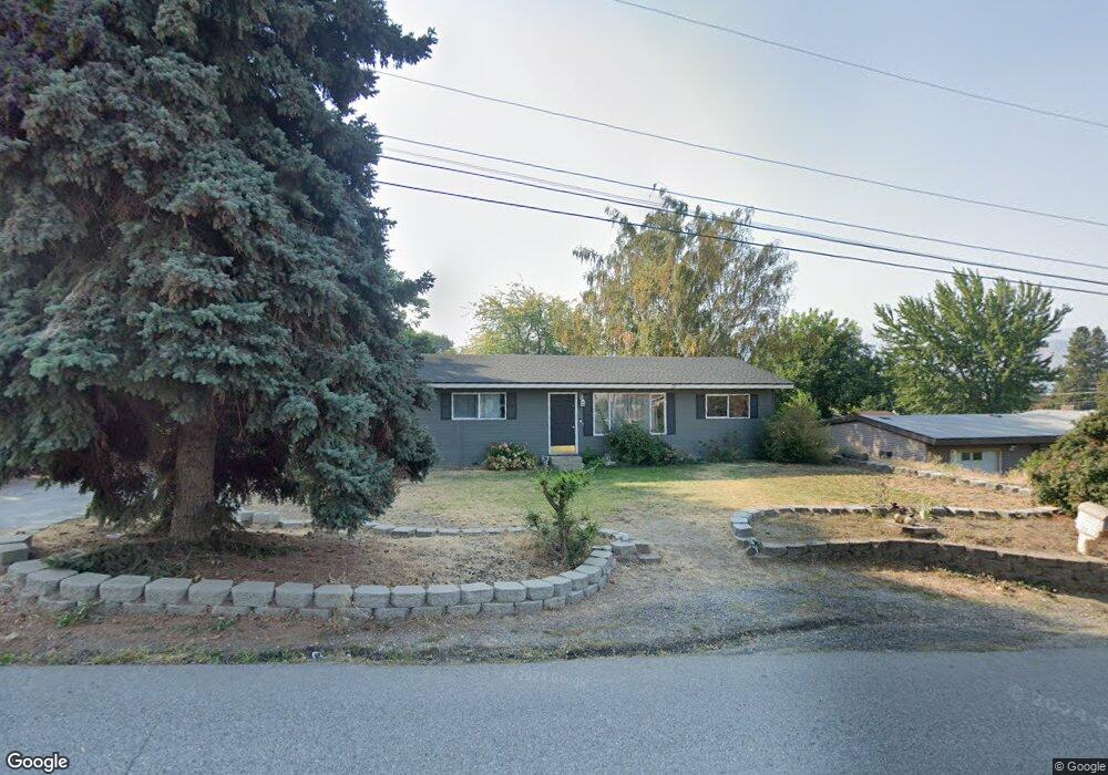 1300 6th Place NE, East Wenatchee, WA 98802 - photo 1