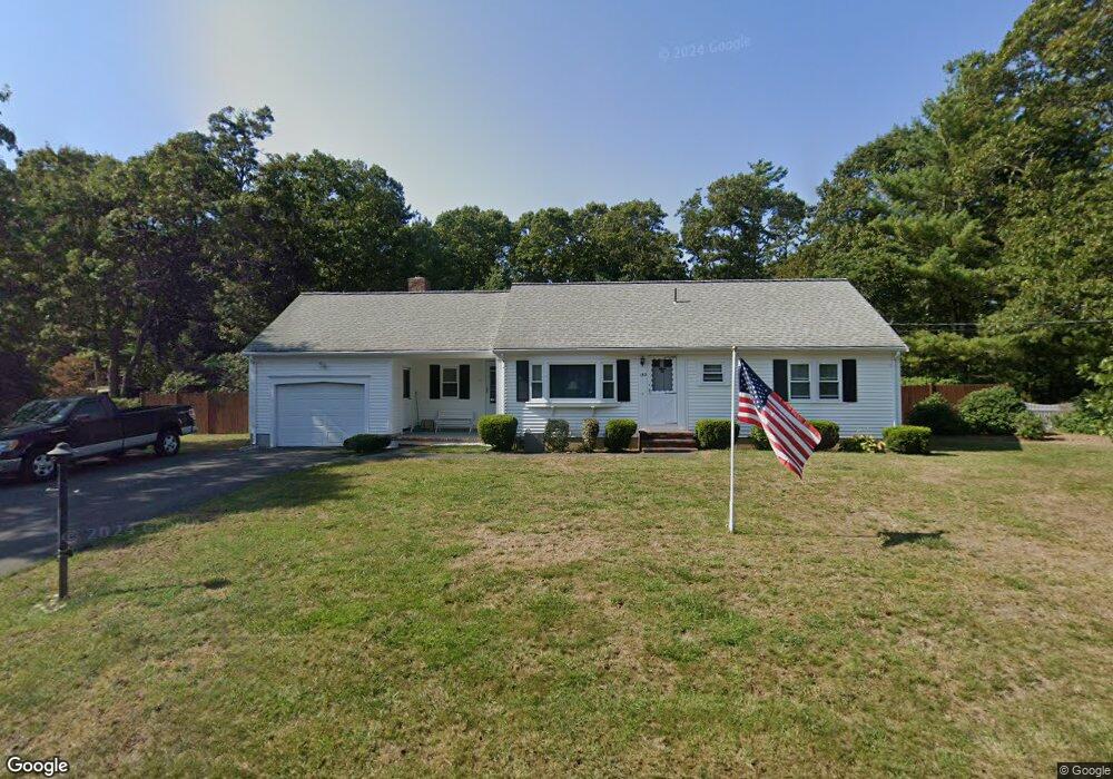 132 Mariner Cir, Cotuit, MA 02635 - photo 1