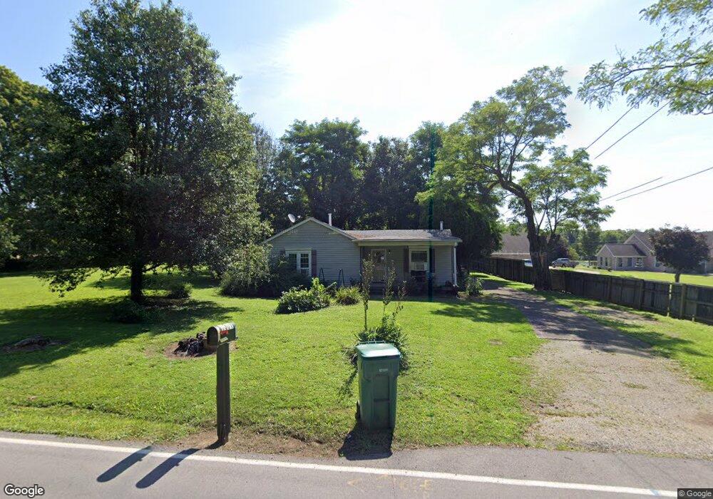 8301 Cedar Creek Rd, Louisville, KY 40291 - photo 1
