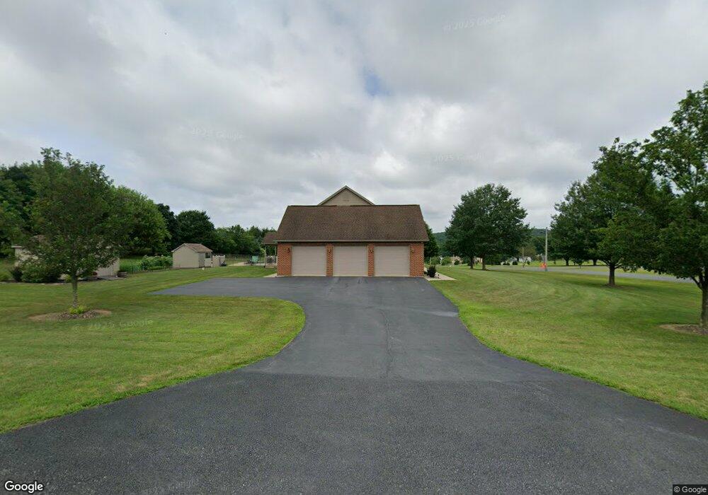 95 S Red Oak Terrace, New Ringgold, PA 17960 - photo 1