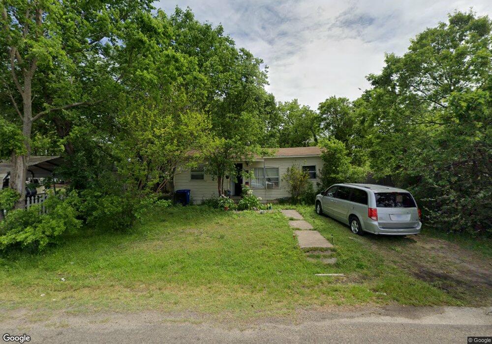 106 Glasscock St, Ennis, TX 75119 - photo 1