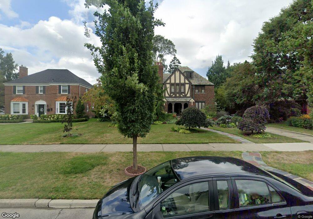 851 Pemberton Rd, Grosse Pointe Park, MI 48230 - photo 1