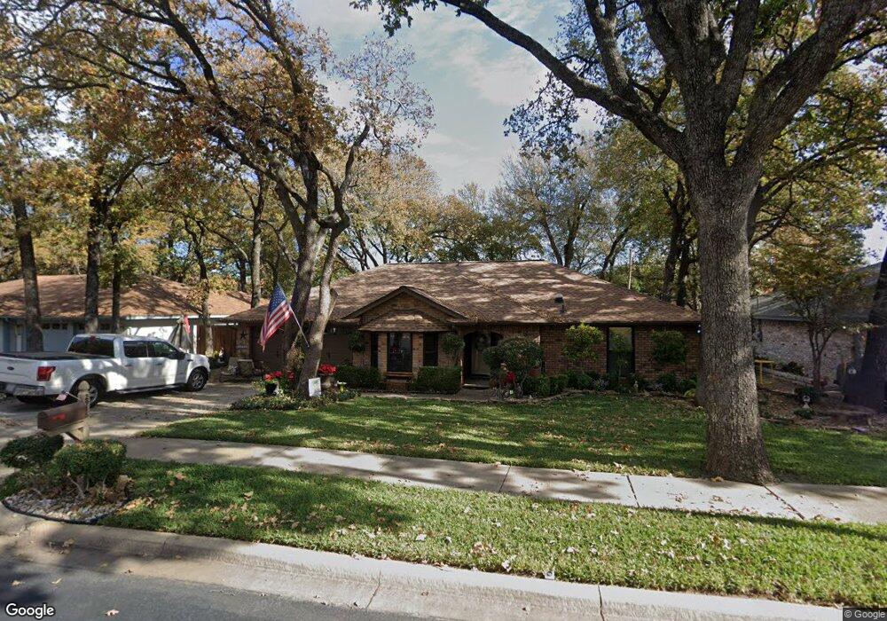 2916 Ridgewood Dr, Hurst, TX 76054 - photo 1