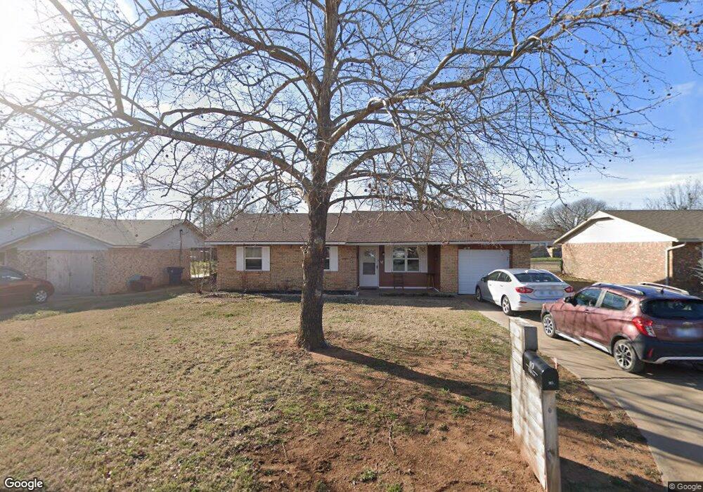 110 E D Ave, Cache, OK 73527 - photo 1