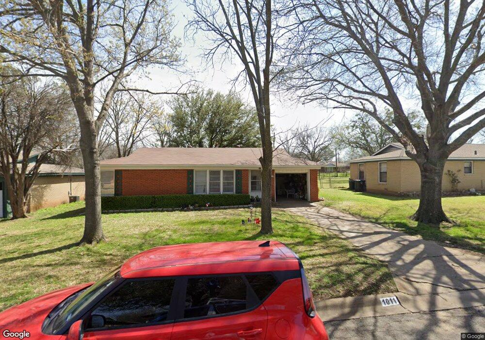 1011 Marengo St, Cleburne, TX 76033 - photo 1