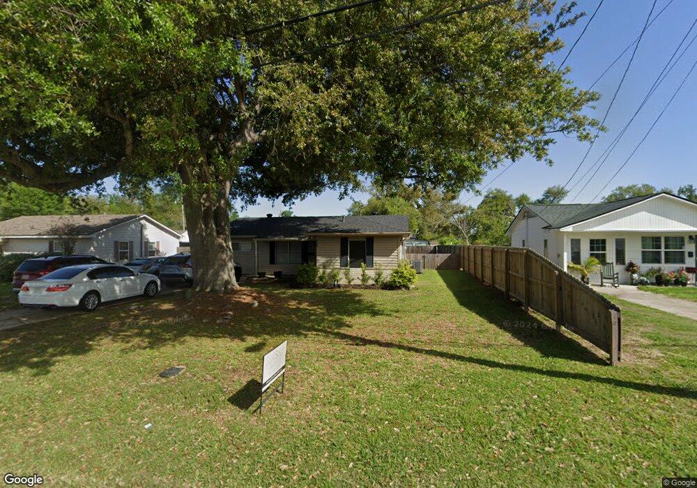 328 W Sale Rd, Lake Charles, LA 70605 - photo 1