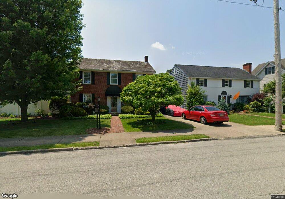 811 Chestnut St, Latrobe, PA 15650 - photo 1