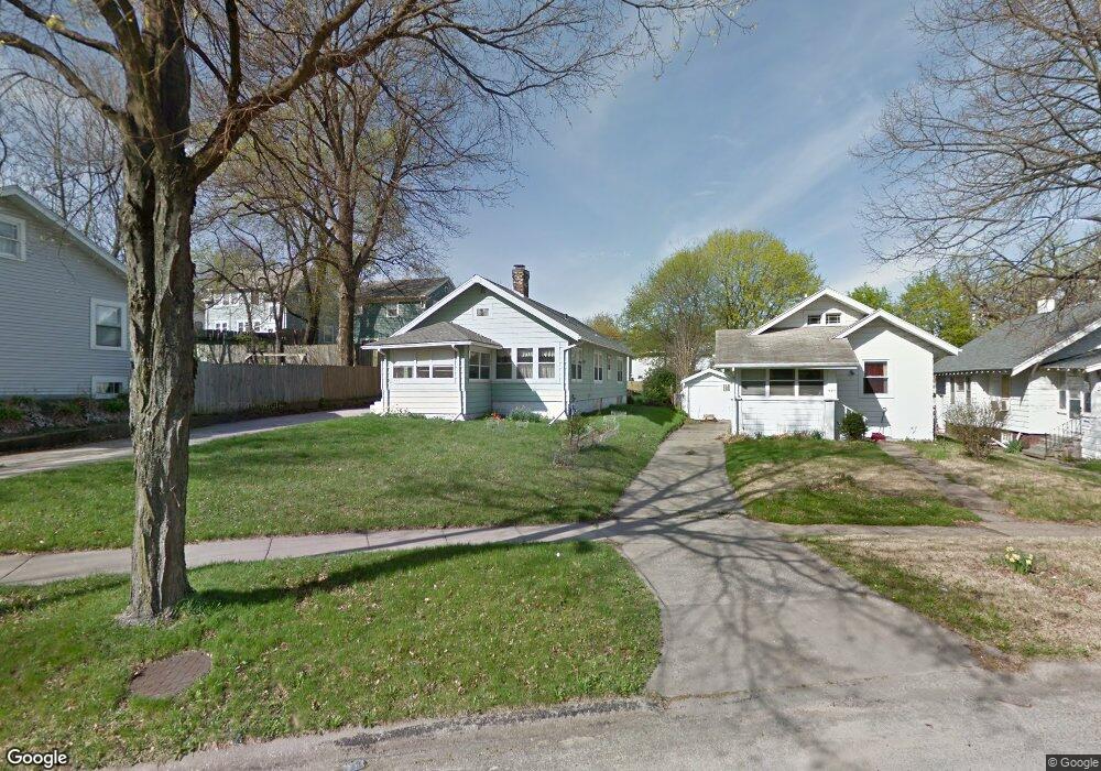 723 18th St SE, Cedar Rapids, IA 52403 - photo 1