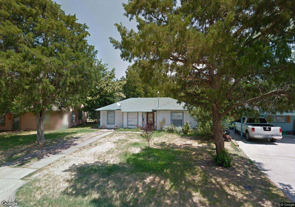 817 Wahoo Trace, Grand Prairie, TX 75051 - photo 1