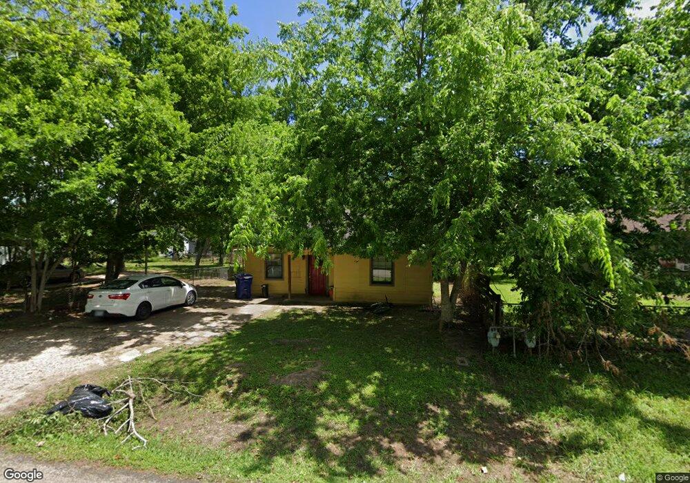 209 4th St, Brazoria, TX 77422 - photo 1