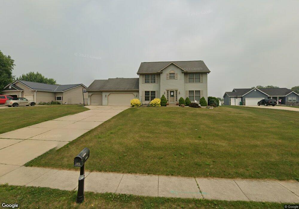 508 S Bray St, New Carlisle, IN 46552 - photo 1