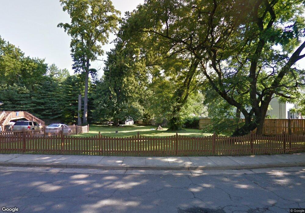 2239 Great Falls St, Falls Church, VA 22046 - photo 1