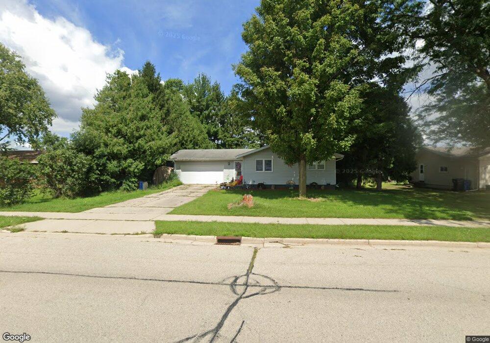 312 W Main St, Brooklyn, WI 53521 - photo 1