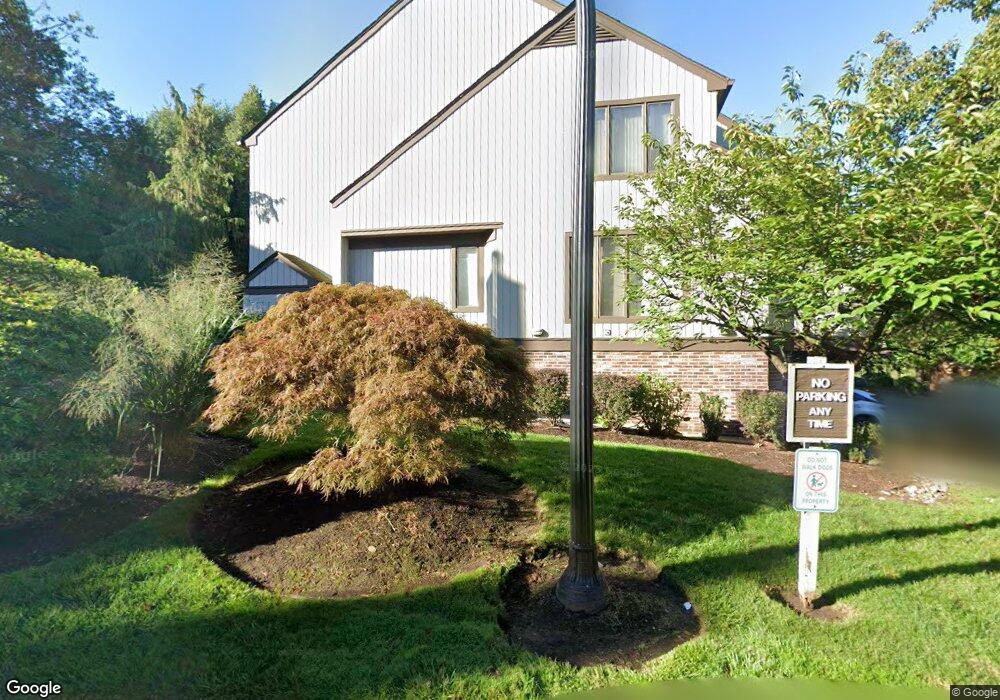 28 Meadowview Ct, Leonia, NJ 07605 - photo 1