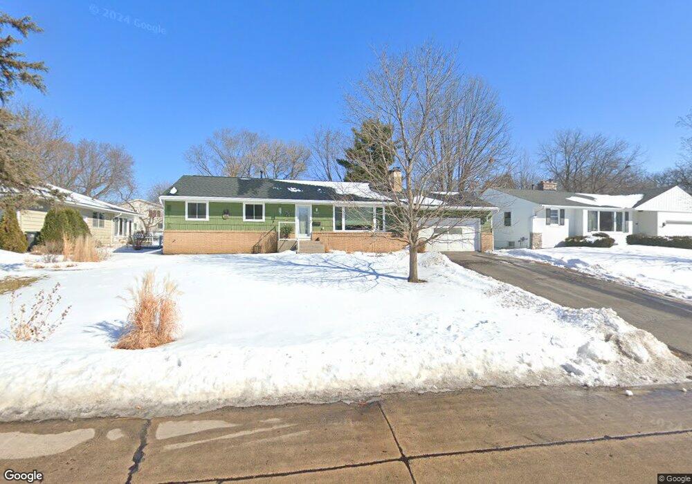 5164 Abercrombie Dr, Edina, MN 55439 - photo 1