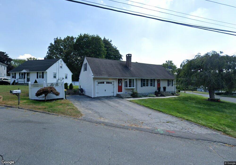 8 Crestwood Ave, Waterbury, CT 06704 - photo 1