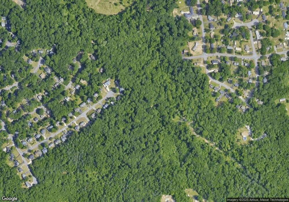 7637 Upton Rd, North Chesterfield, VA 23237 - photo 1