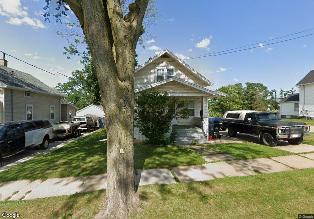 1001 19th St SE, Cedar Rapids, IA 52403 - photo 1