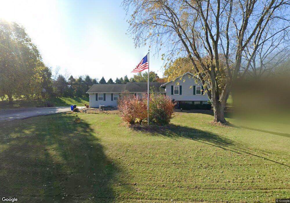 N49W27809 S Willow Creek Dr, Pewaukee, WI 53072 - photo 1