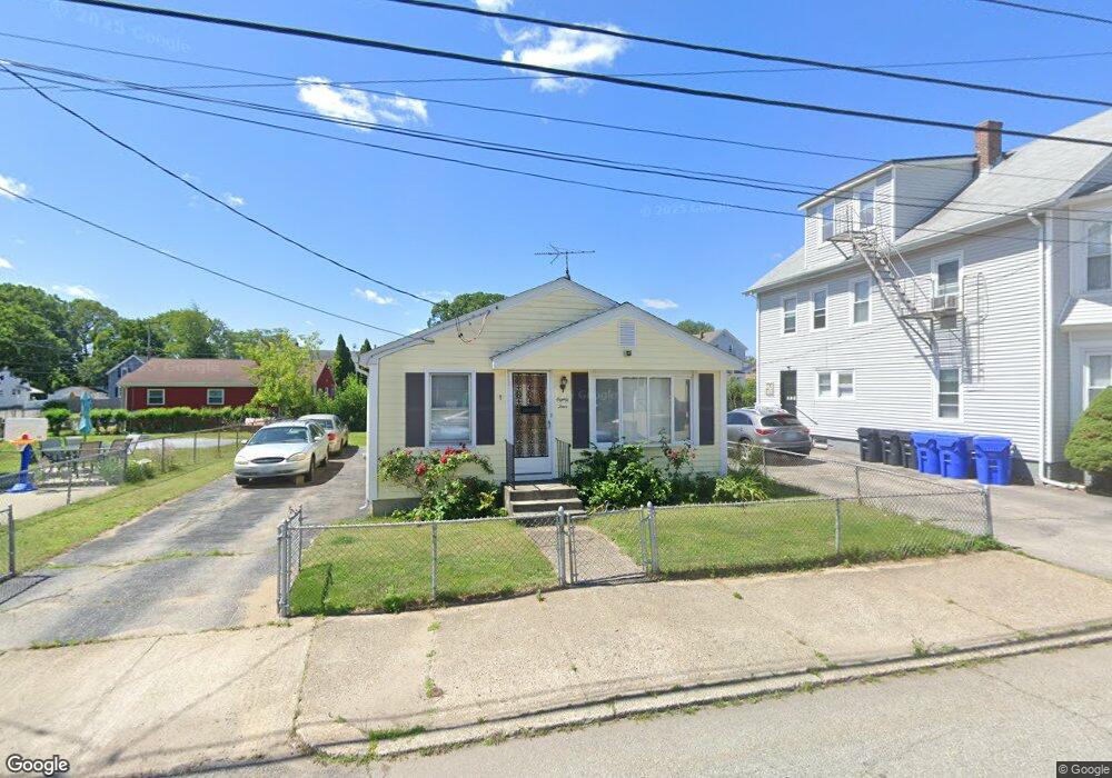 84 Samuel Ave, Pawtucket, RI 02860 - photo 1