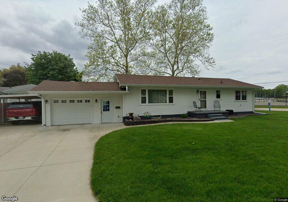 1 Tulip Dr, Lincoln, IL 62656 - photo 1