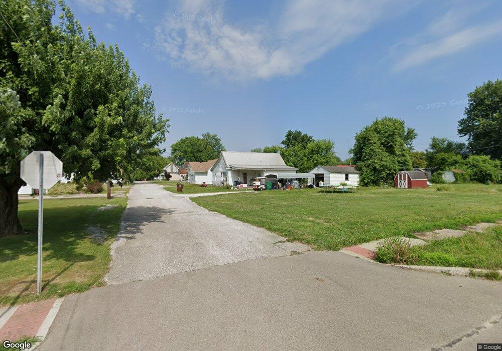 30 F St SW, Linton, IN 47441 - photo 1