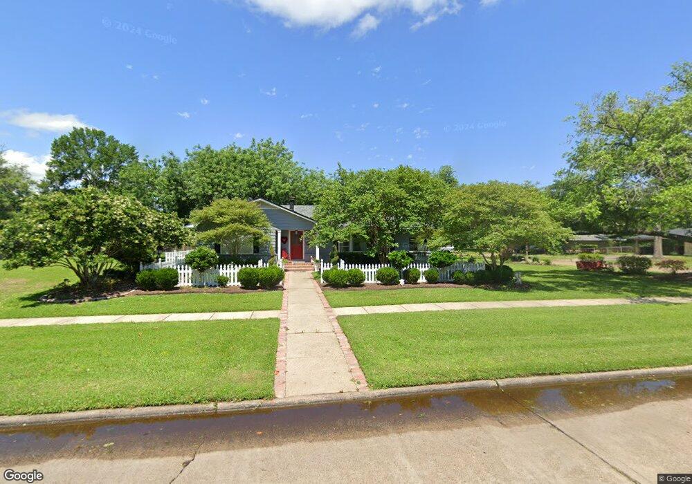 602 Jefferson Dr, Lake Charles, LA 70605 - photo 1