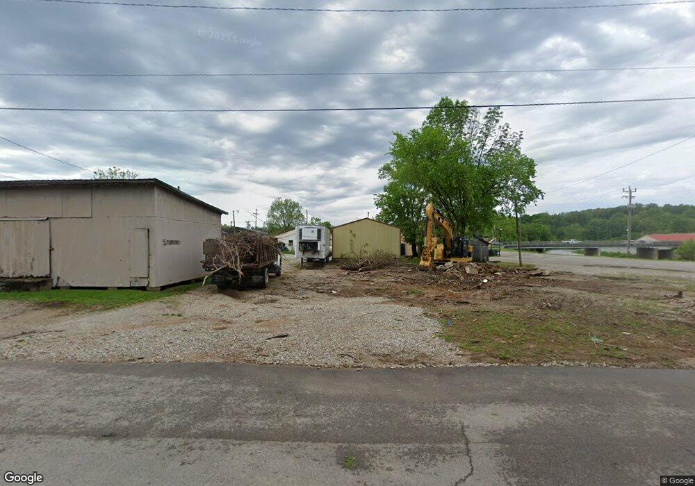 225 W High St, Corydon, IN 47112 - photo 1