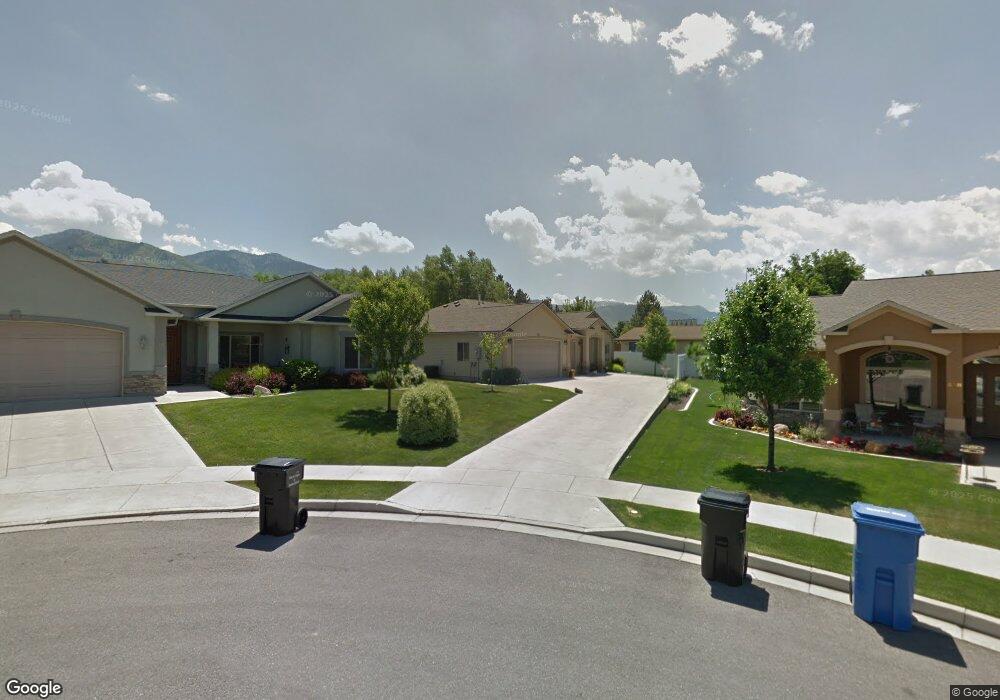 562 Chateau Way, Smithfield, UT 84335 - photo 1