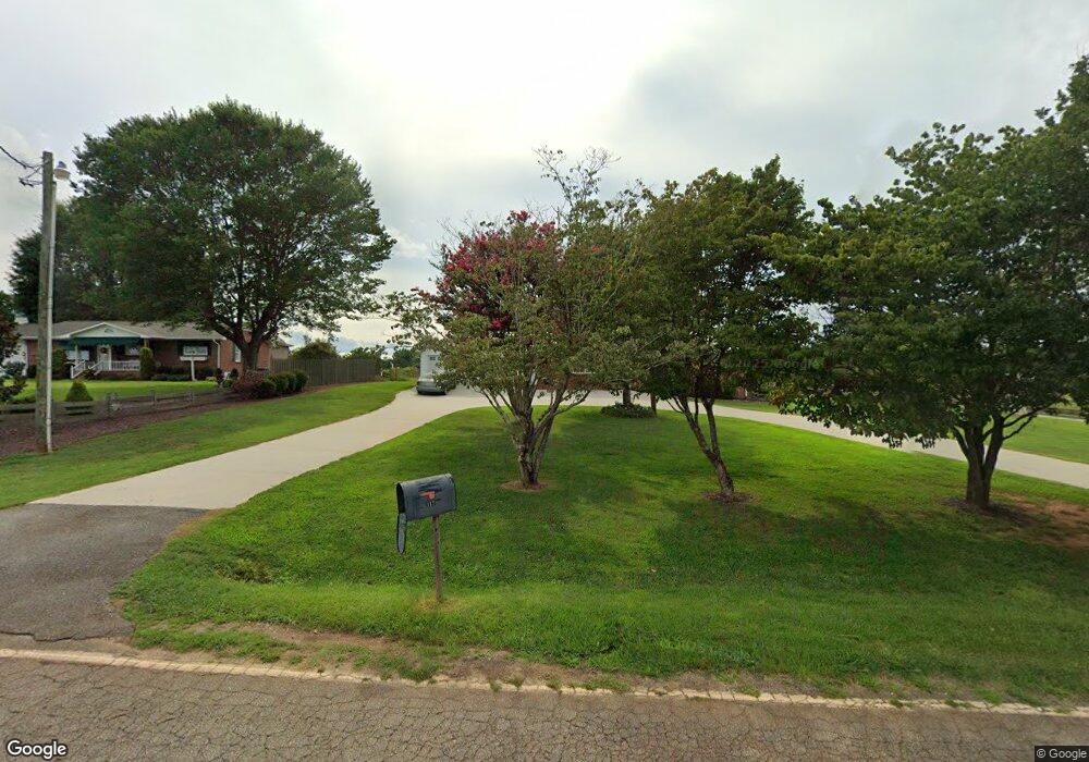 117 Peach Dr, Pendleton, SC 29670 - photo 1