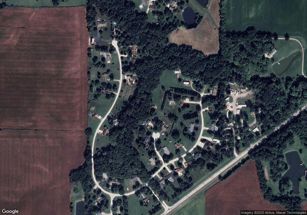 214 Spring Bay Dr, Jacksonville, IL 62650 - photo 1