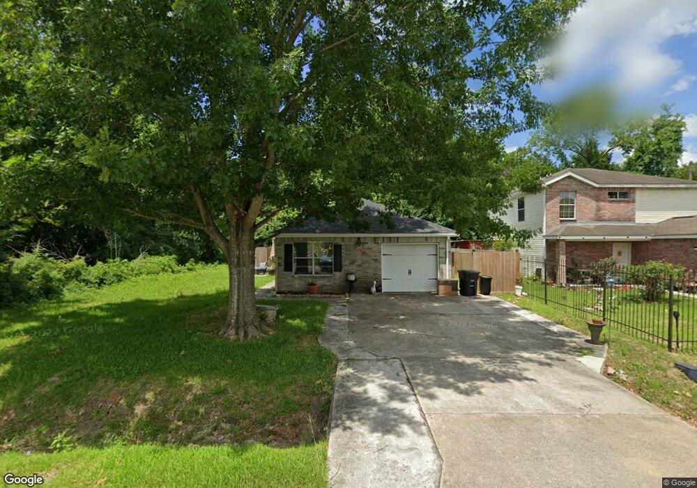 8011 Sunnyhill St, Houston, TX 77088 - photo 1