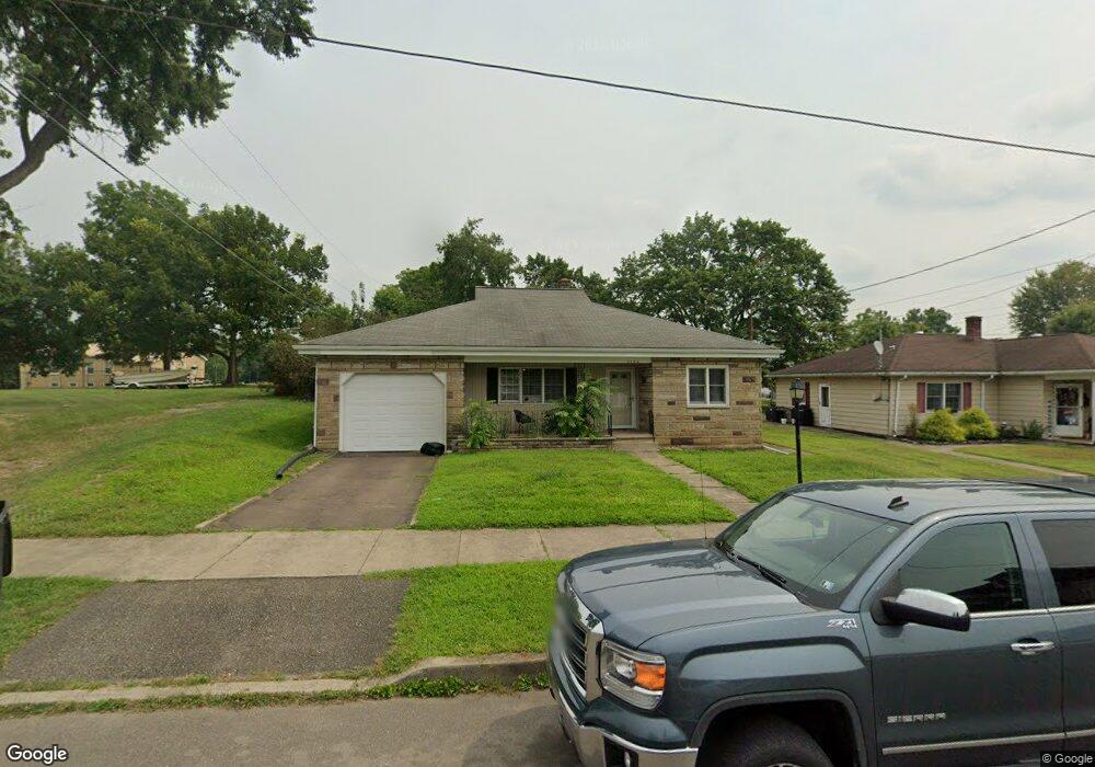 1108 Walnut St, Berwick, PA 18603 - photo 1