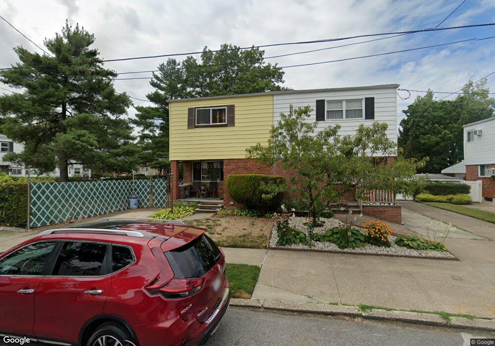 6436 137th St, Flushing, NY 11367 - photo 1