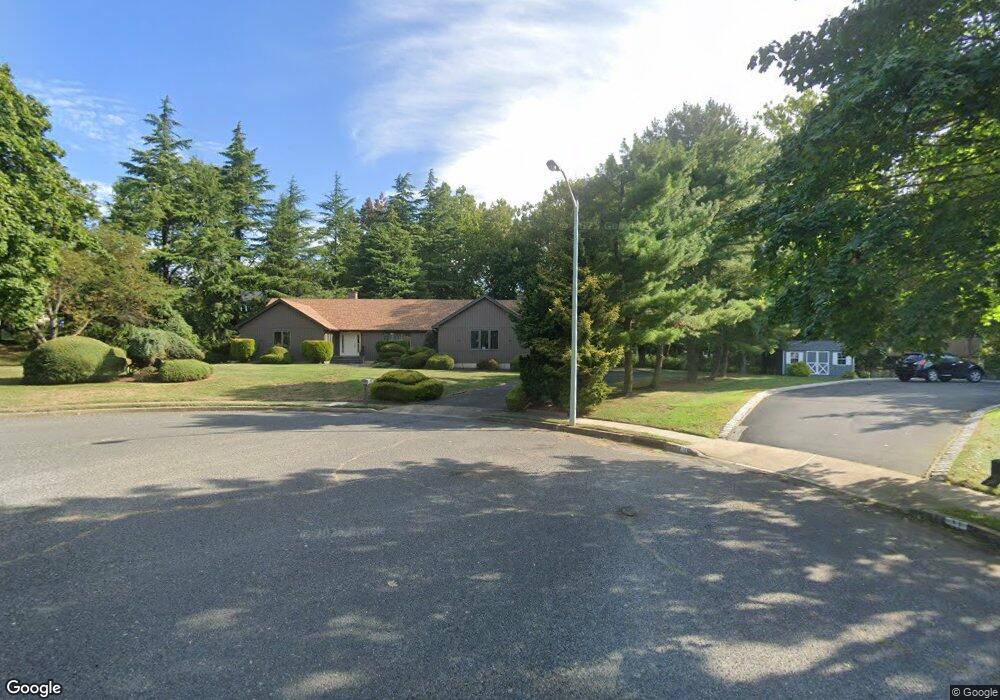 8 Banfield Ct, Middletown, NJ 07748 - photo 1