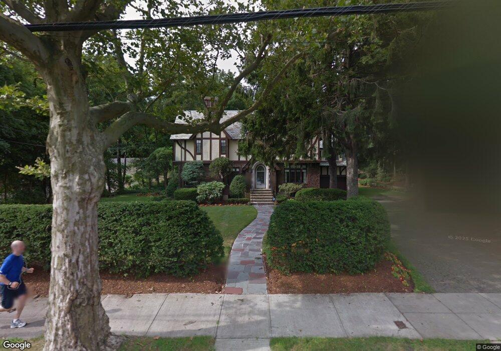 538 Newton St unit 538, Chestnut Hill, MA 02467 - photo 1