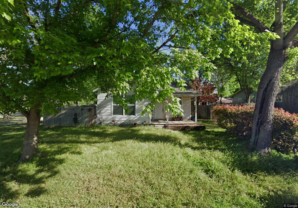 705 Johnson St, Weatherford, TX 76086 - photo 1