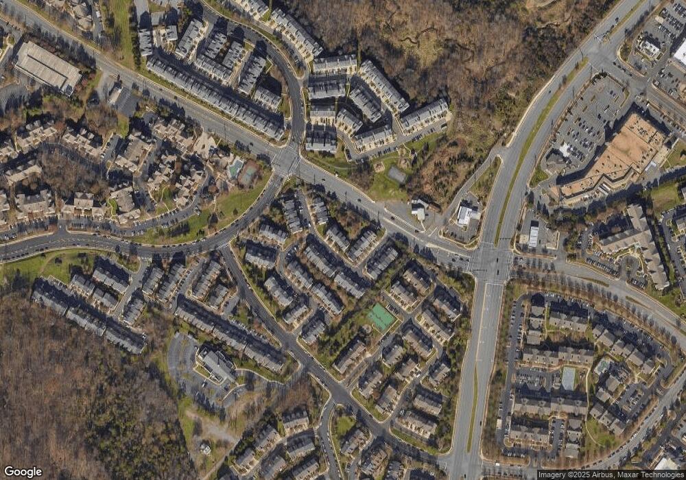 2543 Banshire Dr, Herndon, VA 20171 - photo 1