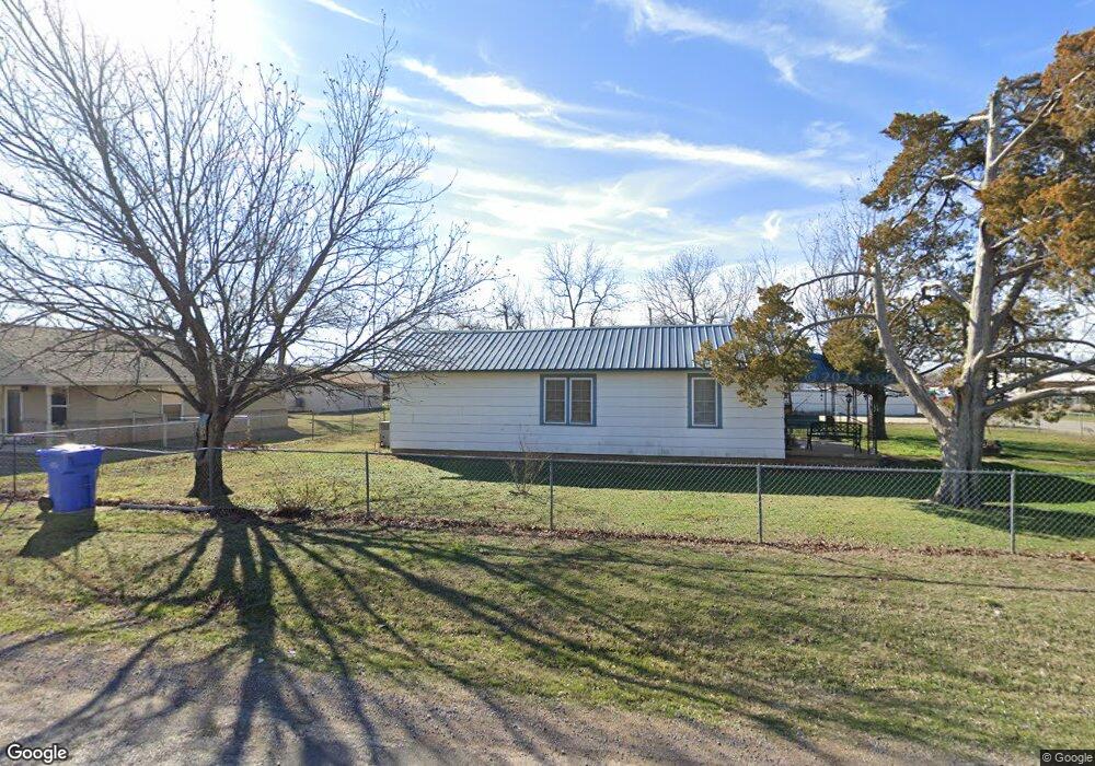 202 NW 4th St, Cache, OK 73527 - photo 1