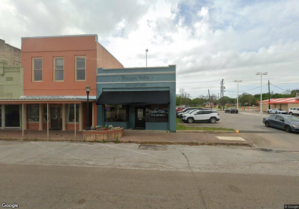 2032 Avenue F, Bay City, TX 77414 - photo 1