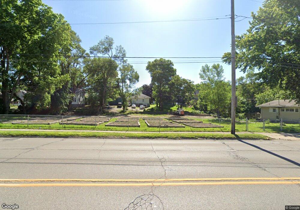 3113 2nd Ave, Des Moines, IA 50313 - photo 1