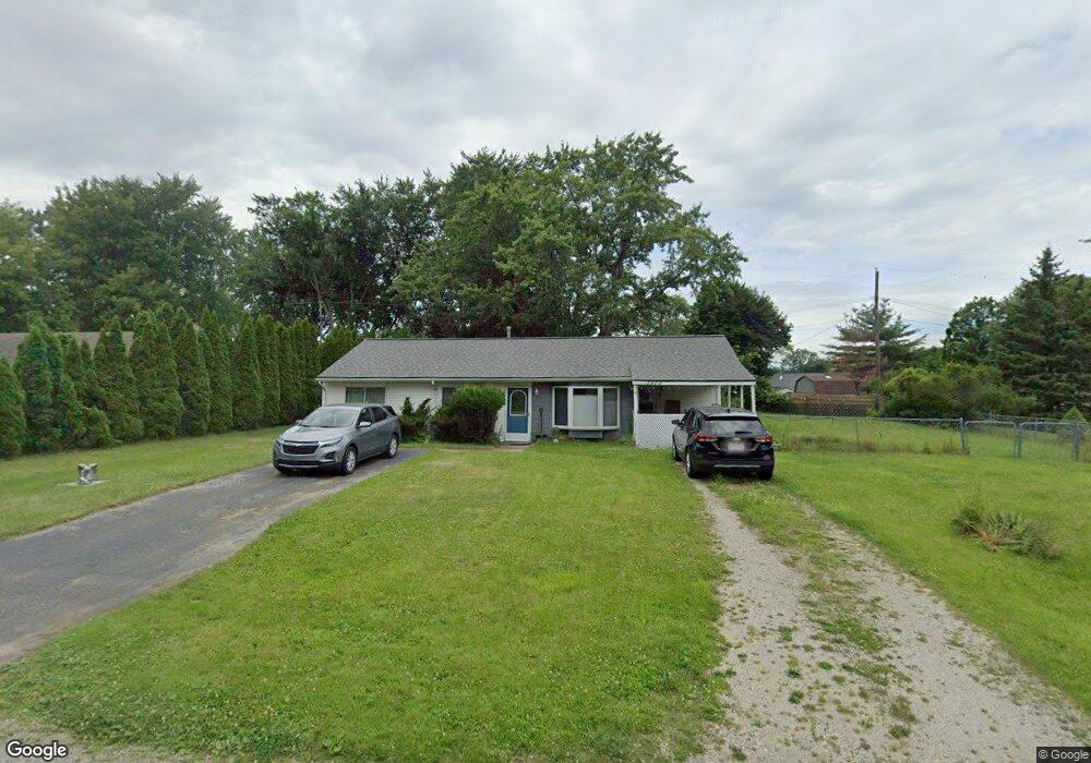 1970 Sarona Ln, West Bloomfield, MI 48324 - photo 1